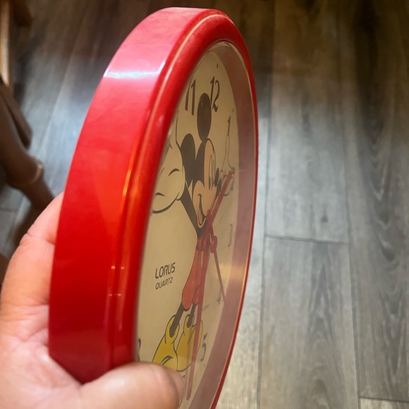 Disney Accents Vintage Disney Mickey Mouse Wall Clock Poshmark